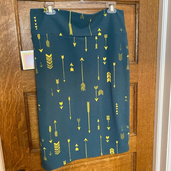 Lularoe Cassie XL NWT - Picture 1 of 4